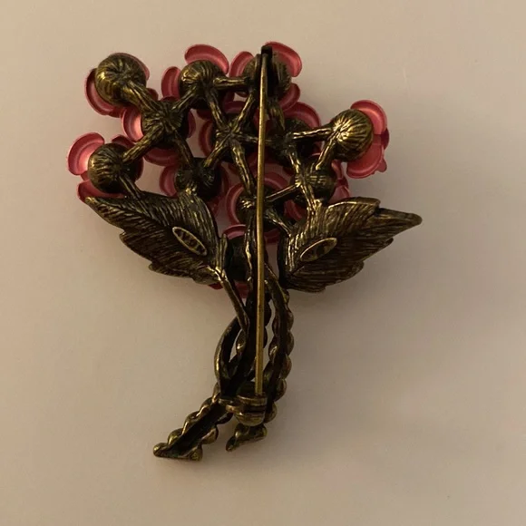 9 Vintage Floral Flower Themed Pins Brooches incl Sarah Coventry Avon Monet - Picture 13 of 16